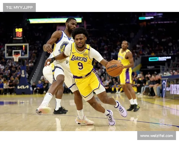 浓眉：见证布朗尼成长的旅程，雷迪克体系助力未来