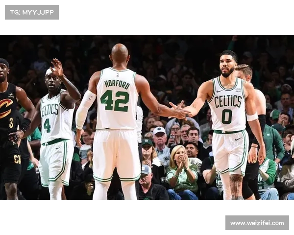 霍福德加入NBA历史抢断盖帽双料行列,季后赛数据创新高(霍福德十佳球) 霍福德加入NBA历史抢断盖帽双料行列,季后赛数据创新高(霍福德十佳球)